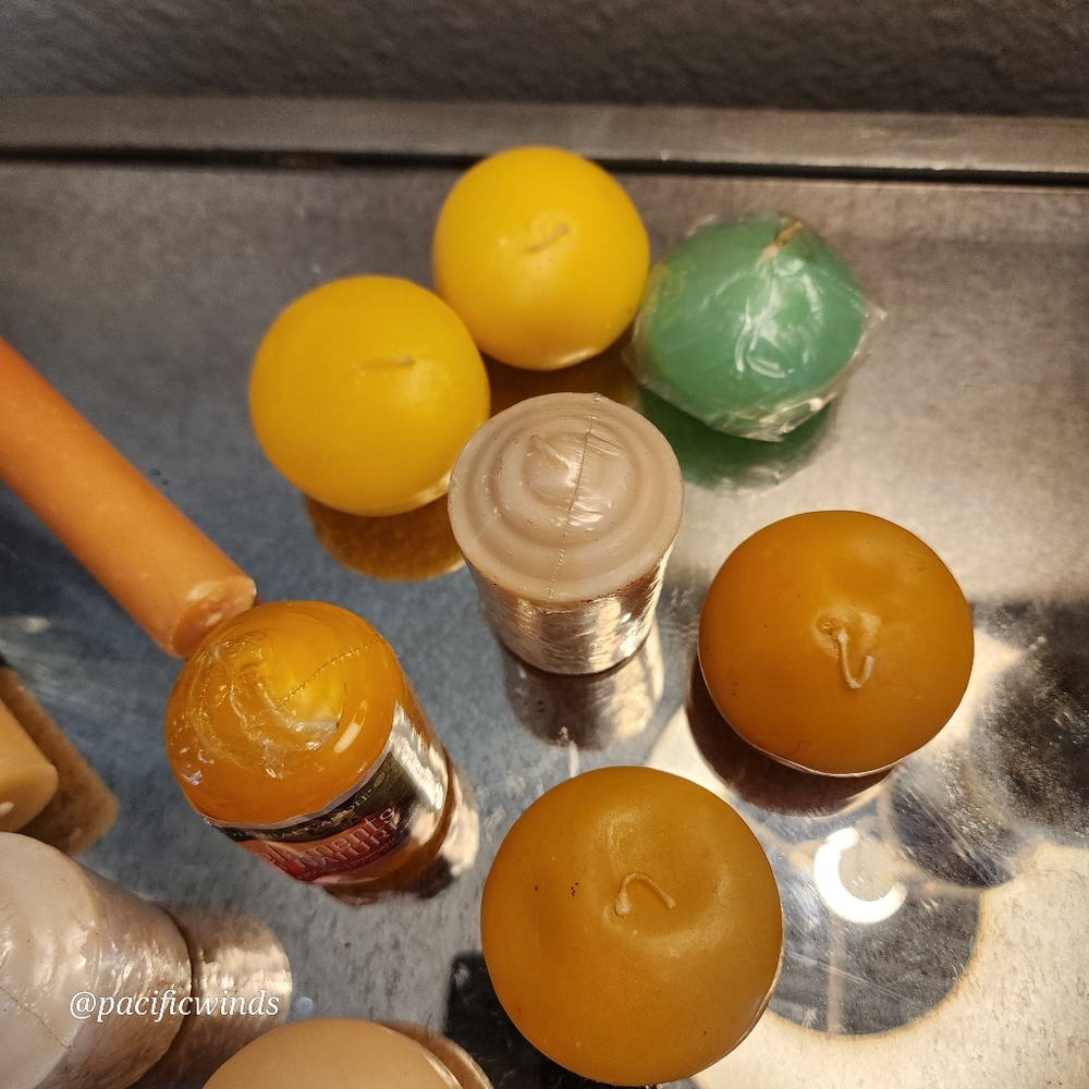 ROOT TAPERS FLOATING & VOTIVE CANDLES - Picture 2 of 6